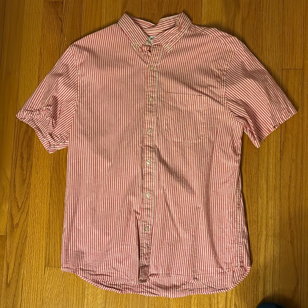short sleeve red and white striped button down summer shirt